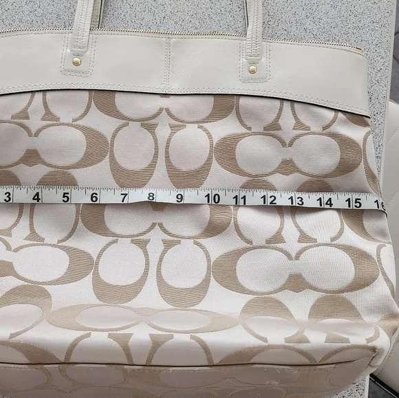 Coach bag - Picture 12 of 15